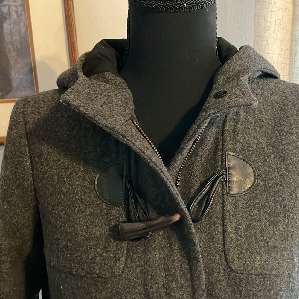 J. Crew Toggle Hooded Wool Coat Dark Gray Charcoal Zipper Women's Size 2 Duffle - Picture 3 of 7